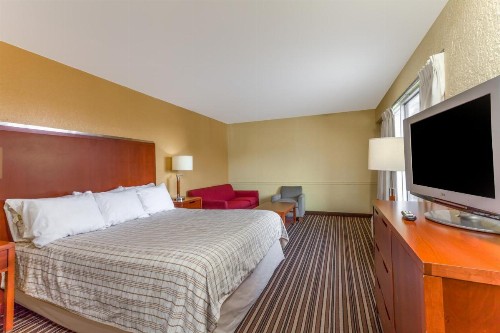 Lodge at Mill Creek Pigeon Forge - image 10