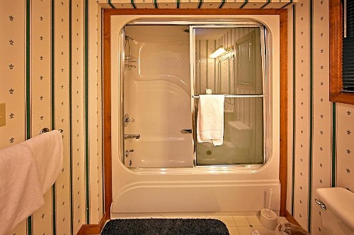 Sanctuary Cabin - image 1