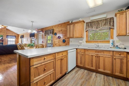 Poplar Point Condo Unit 12D - image 14