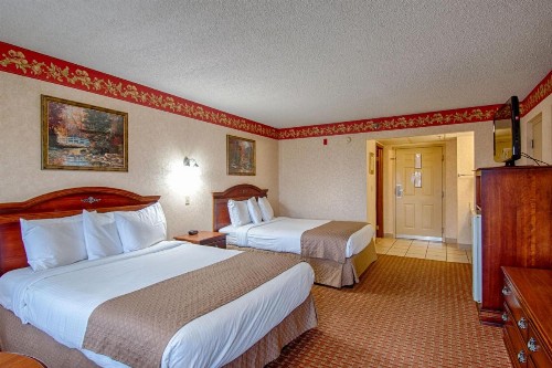 Park Tower Inn - image 49