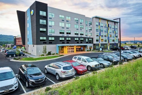 Tru By Hilton Pigeon Forge - image 14
