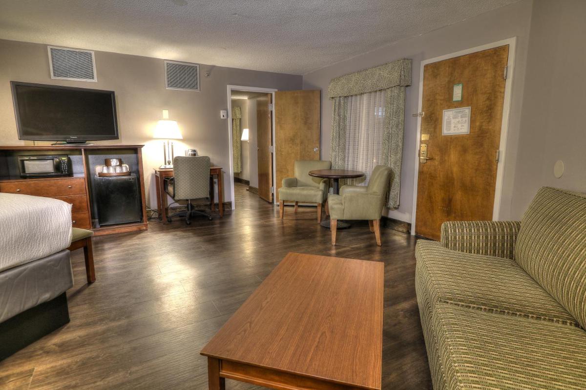 The Ramsey Hotel and Convention Center - image 4