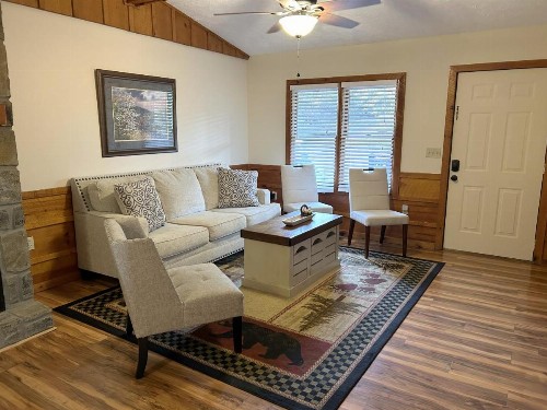 Tucked Away Cabin - image 24