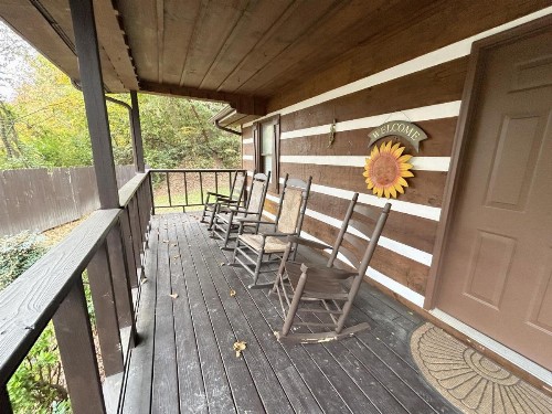 Tucked Away Cabin - image 27
