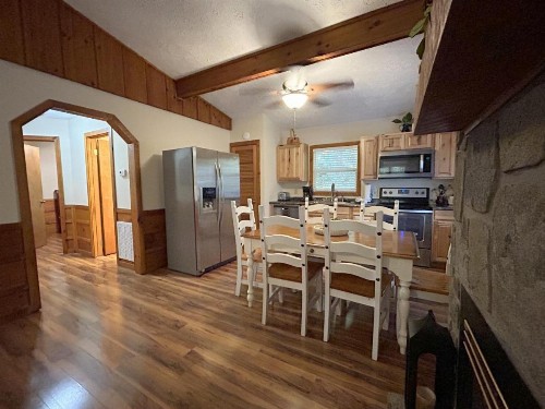 Tucked Away Cabin - image 43