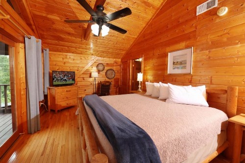 Sunset Lodge - image 37