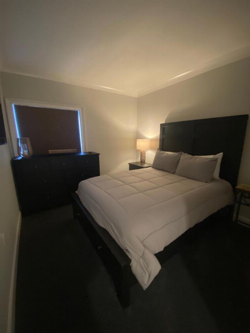 River Place Condos 111 3BD - image 3