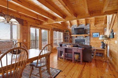 Dancing Bear Lodge - image 9
