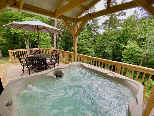 Fox's Den cabin - image 2