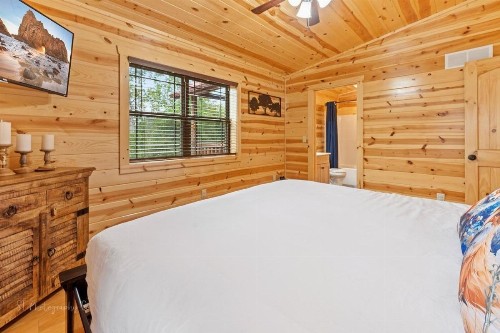Fox's Den cabin - image 22