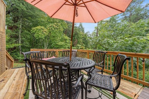 Fox's Den cabin - image 37