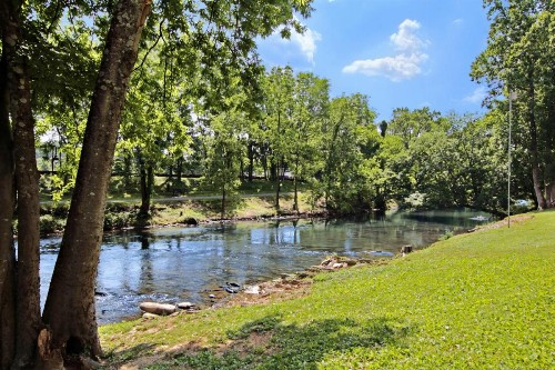 Pigeon Forge Paradise - image 11