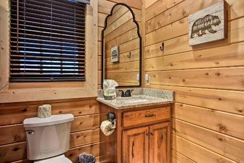 Riverfront Cabin with Hot Tub - 3 Miles to Dollywood - image 2