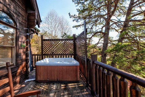 SmokyStays 6 Bedroom Cabin - image 25