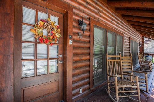 Great Wolf Cabin in Pigeon Forge! - image 9