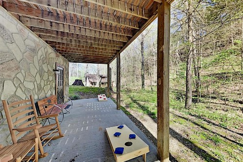 Secluded Creekside Retreat with Private Hot Tub cabin - image 1