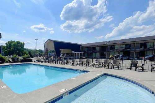 Smoky Mountain Motor Lodge At Dollywood LN