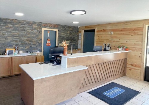 Smoky Mountain Motor Lodge At Dollywood LN - image 14