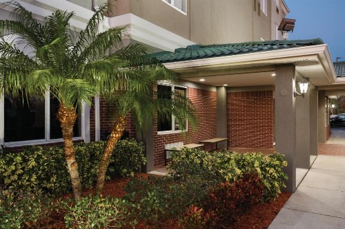 Country Inn & Suites by Radisson St. Petersburg - Clearwater FL - image 21