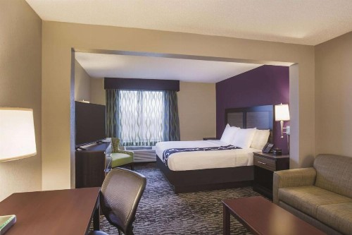 La Quinta by Wyndham Clearwater South - image 12