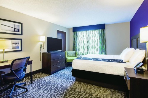 La Quinta by Wyndham Clearwater South - image 14