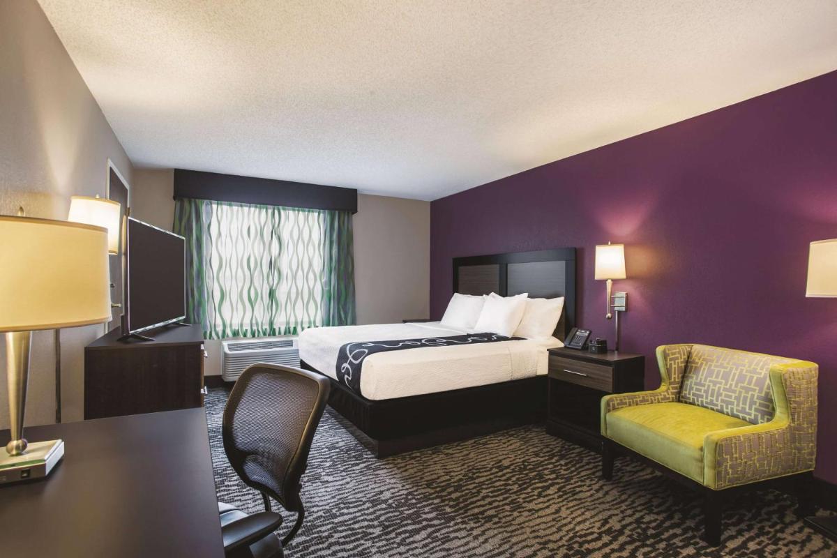 La Quinta by Wyndham Clearwater South - image 3