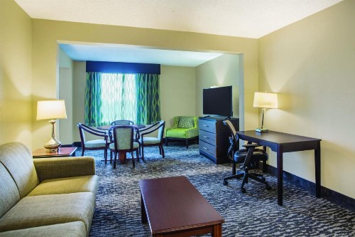 La Quinta by Wyndham Clearwater South - image 44