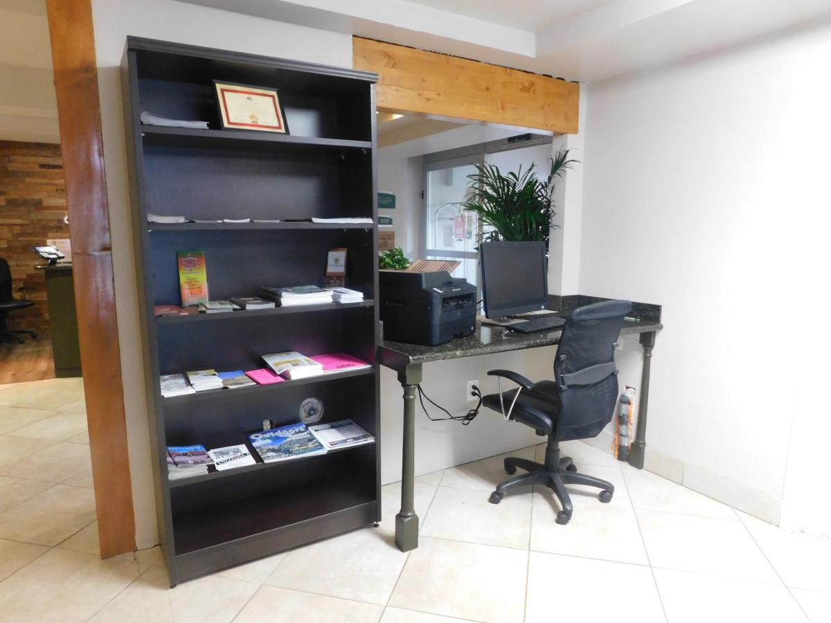 GreenTree Inn & Suites Pinetop - image 5