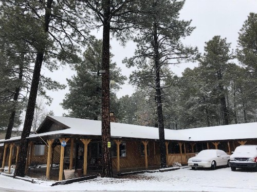 TimberLodge Inn - image 22