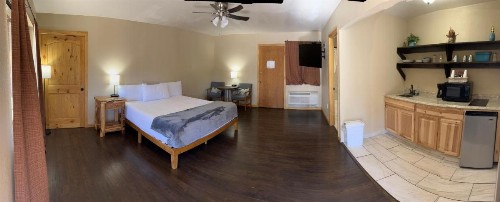 TimberLodge Inn - image 28