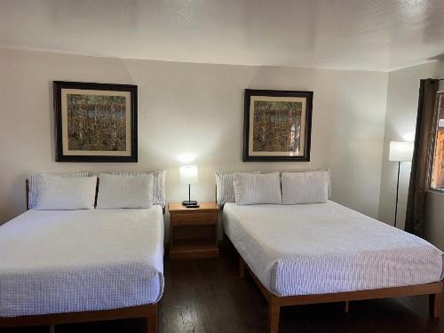 TimberLodge Inn - image 31