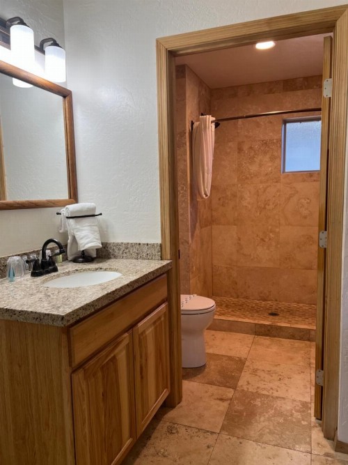 TimberLodge Inn - image 36