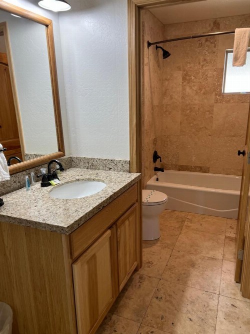 TimberLodge Inn - image 37