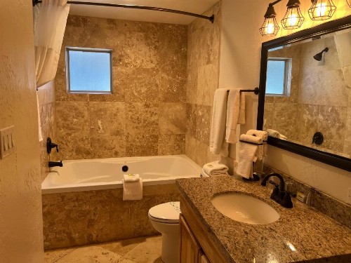 TimberLodge Inn - image 5