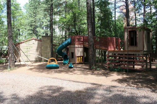 Northwoods Resort Cabins - image 4