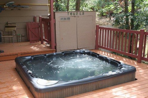 Northwoods Resort Cabins - image 8