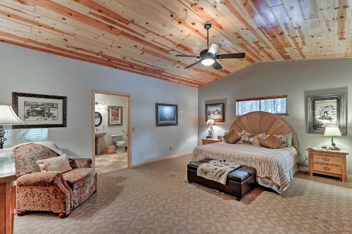 Lavish Cabin with Deck Less Than 3 Mi to Pinetop Country Club - image 11