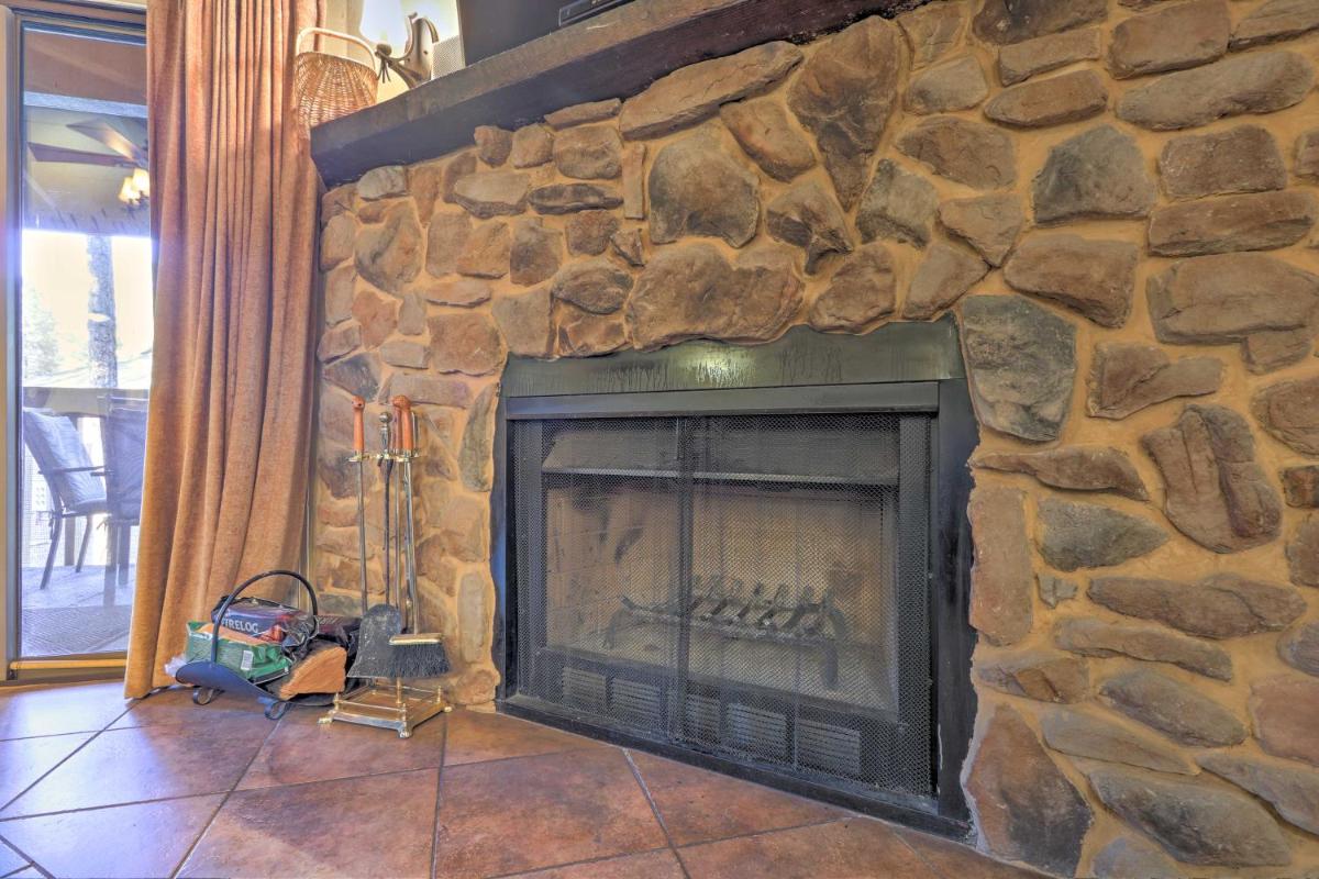 Pinetop Condo with Balcony Less Than 30 Mi to Sunrise Ski! - image 6