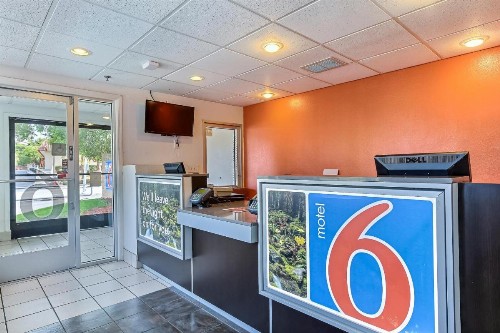 Motel 6-Pinole CA - image 12