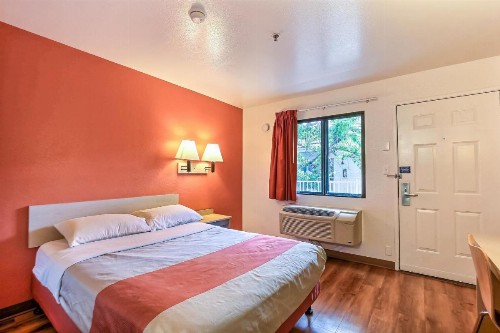 Motel 6-Pinole CA - image 24