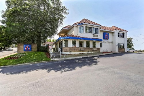 Motel 6-Pinole CA - image 6