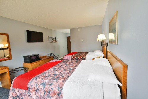 Americas Best Value Inn Pipestone - image 24