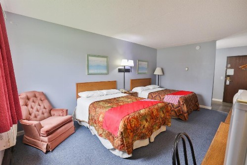 Americas Best Value Inn Pipestone - image 43