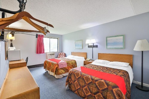 Americas Best Value Inn Pipestone - image 47