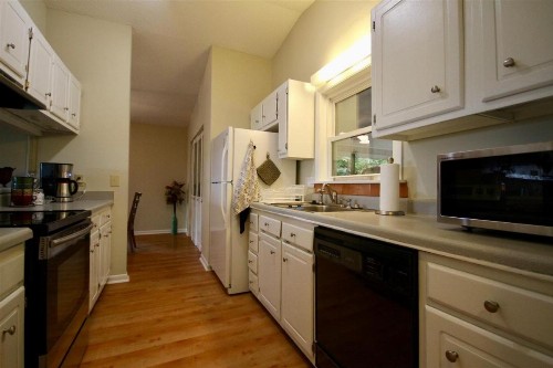 Journey House with Views - image 3