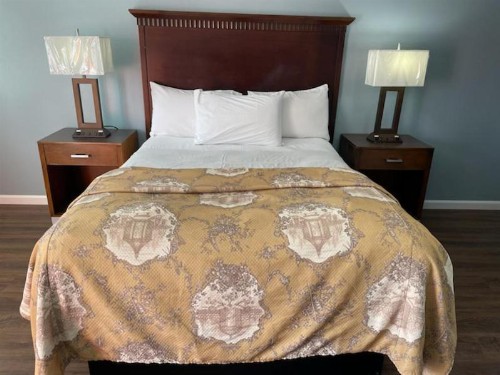 Blue Seal Inn - image 6
