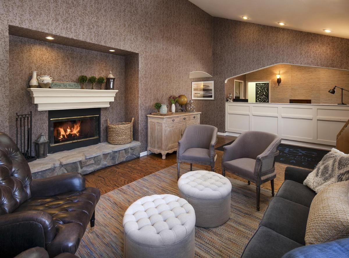Cottage Inn by the Sea - image 5