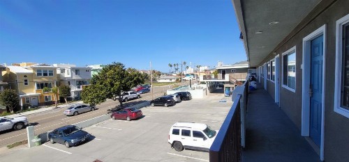 Beachwalker Inn & Suites - image 16