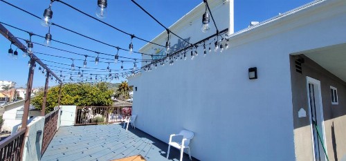 Beachwalker Inn & Suites - image 9