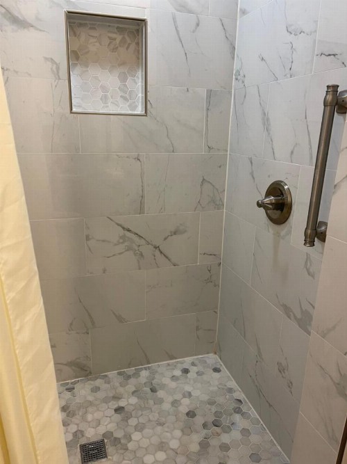 The Palomar Inn - image 15
